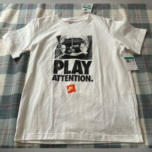 Nike Boy’s Play Attention' Shirt Size XL (18) NEW